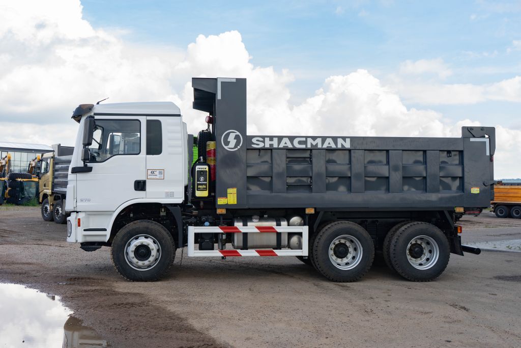 Самосвал Shacman L3000 6x4 фото 2