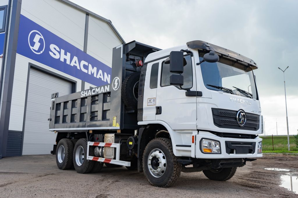 Самосвал Shacman L3000 6x4 фото 1